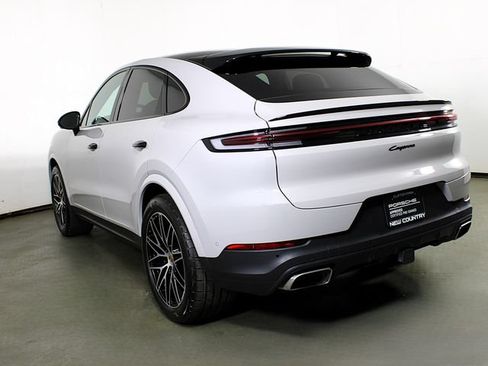 Certified 2026 Porsche Cayenne Coupe AWD/4WD image 3