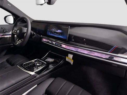 New 2026 BMW i7 xDrive60 w/ Executive Package AWD/4WD image 53