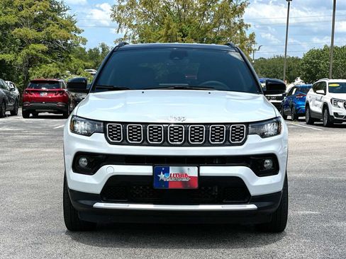 Used 2025 Jeep Compass Limited AWD/4WD image 10
