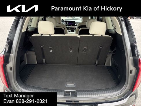 Used 2023 Kia Telluride S image 11