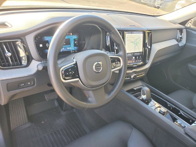 Used 2025 Volvo XC60 T8 Plus w/ Protection Package Premier AWD/4WD image 16