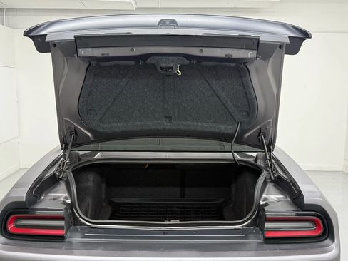 Used 2019 Dodge Challenger SRT Hellcat Redeye image 40