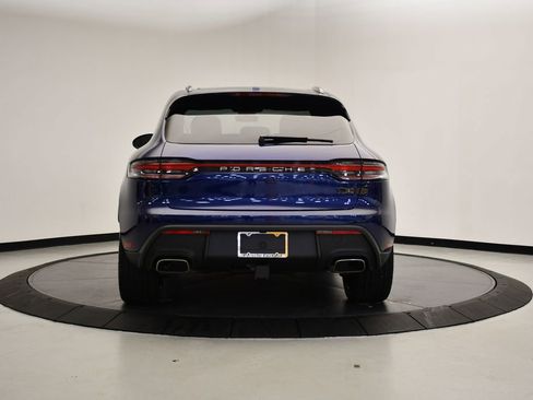 Certified 2025 Porsche Macan AWD/4WD image 6