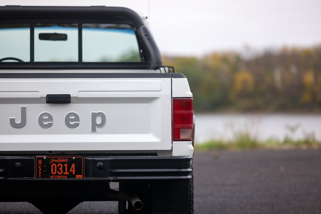 Used 1988 Jeep Comanche Pioneer AWD/4WD image 22