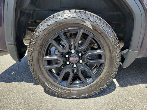 Used 2024 GMC Sierra 1500 Elevation AWD/4WD image 5