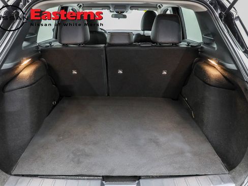 Used 2025 Nissan Kicks SR image 16