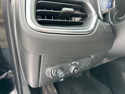 Used 2022 Chevrolet Equinox LS w/ LS Convenience Package image 19