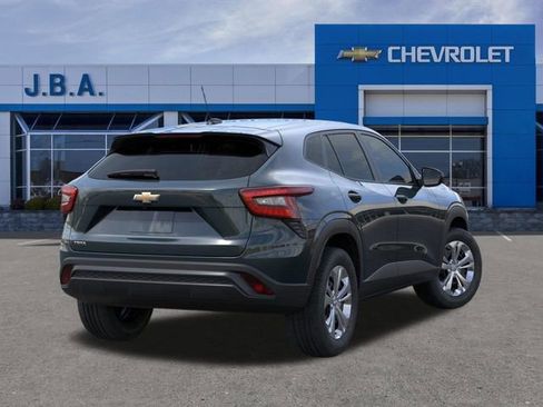 New 2026 Chevrolet Trax LS w/ Driver Confidence Package image 4