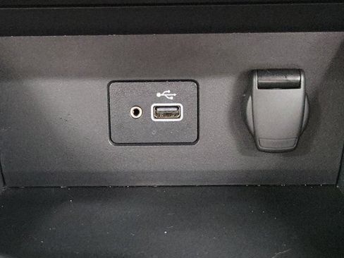 Certified 2023 Nissan Sentra S FWD image 28