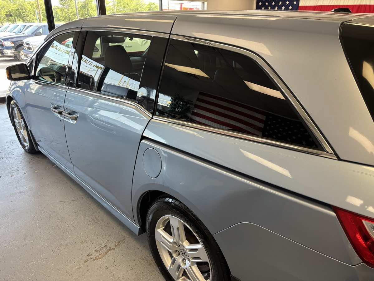 Used 2012 Honda Odyssey Touring image 12