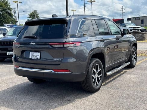 Used 2025 Jeep Grand Cherokee Limited AWD/4WD image 4