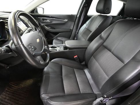 Used 2016 Chevrolet Impala LT image 6