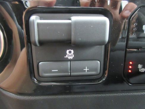 New 2026 GMC Sierra 2500 SLE w/ SLE Value Package; image 20