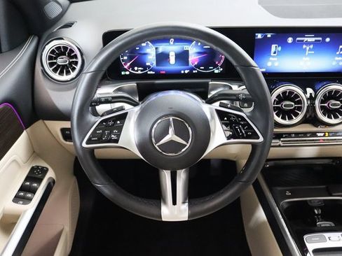 Certified 2025 Mercedes-Benz GLB 250 4MATIC image 4