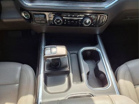 Used 2025 Chevrolet Silverado 1500 LTZ AWD/4WD image 37
