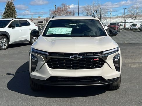 New 2026 Chevrolet Trax RS w/ Driver Confidence Package FWD image 2