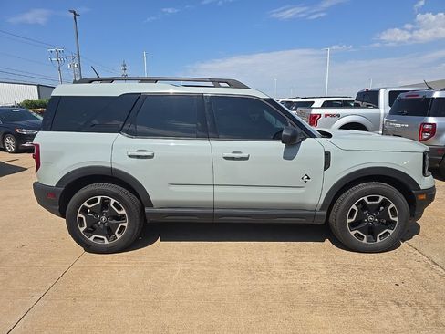 Used 2023 Ford Bronco Sport Outer Banks w/ Tech Package AWD/4WD image 5