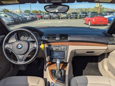 Used 2008 BMW 128i Convertible image 2