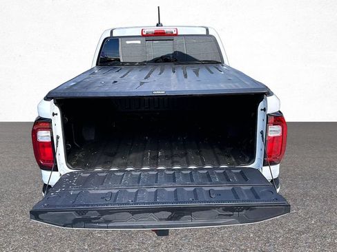Used 2025 GMC Canyon Denali AWD/4WD image 25