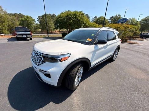 Used 2021 Ford Explorer Platinum w/ Equipment Group 601A AWD/4WD image 18