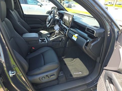 New 2026 Toyota 4Runner Limited AWD/4WD image 10