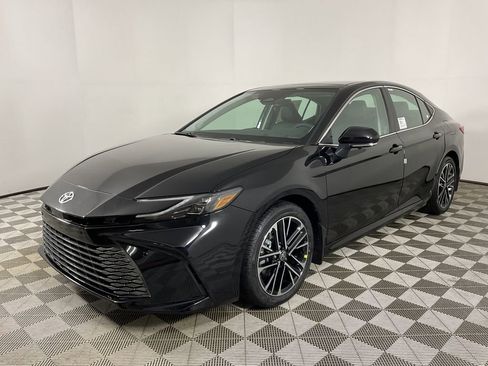 New 2026 Toyota Camry XLE image 3