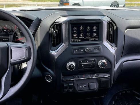 New 2026 GMC Sierra 2500 Pro w/ X31 Off-Road Package AWD/4WD image 7