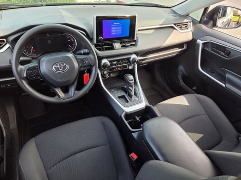 Used 2024 Toyota RAV4 LE FWD image 8