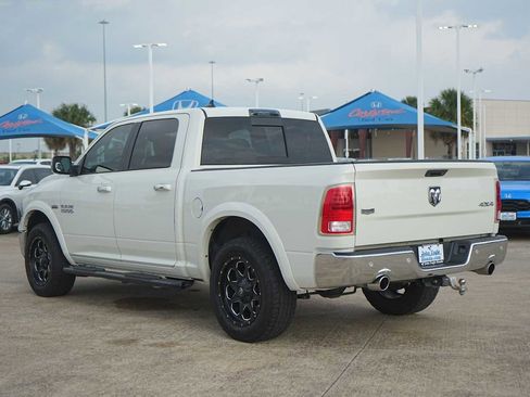 Used 2016 RAM 1500 Laramie w/ Convenience Group AWD/4WD image 4