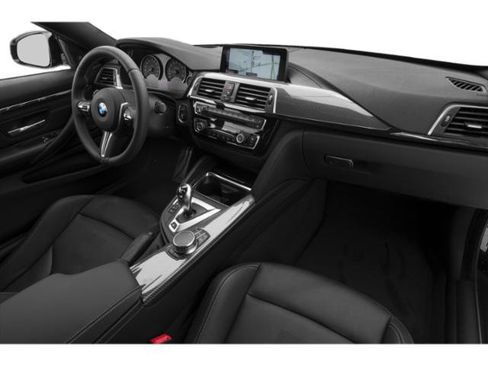Used 2019 BMW M4 Coupe w/ Executive Package RWD image 19
