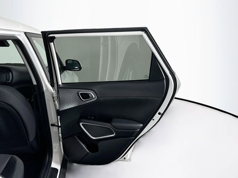 Used 2024 Kia Soul LX w/ Option Group 015 image 28