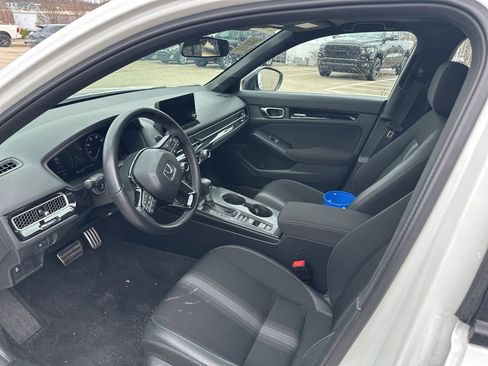 Used 2025 Honda Civic Sport image 9