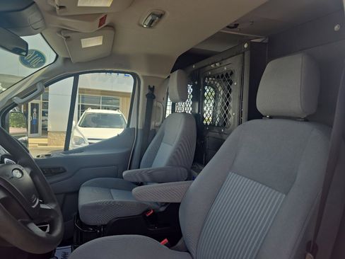 Used 2016 Ford Transit 250 Base image 16