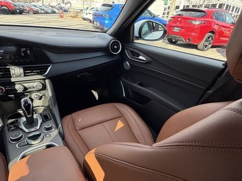 Used 2023 Alfa Romeo Giulia Ti image 46