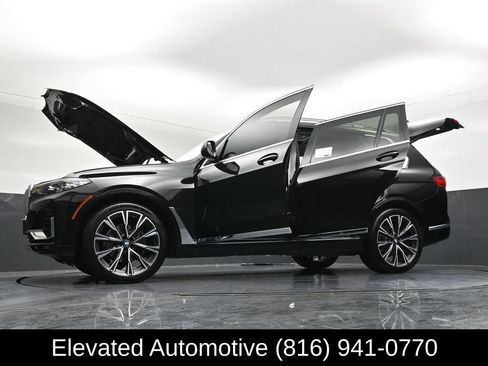 Used 2021 BMW X7 xDrive40i w/ Premium Package 2 AWD/4WD image 41