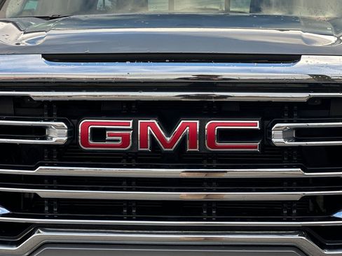 Used 2019 GMC Sierra 1500 SLT w/ SLT Premium Plus Package image 48