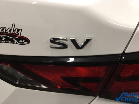 Used 2023 Nissan Sentra SV FWD image 11