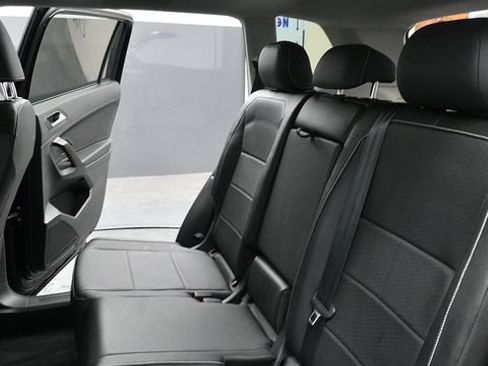 Used 2021 Volkswagen Tiguan SE AWD/4WD image 20