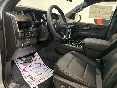 New 2026 GMC Yukon XL Denali w/ Sun & Power Step Package RWD image 9