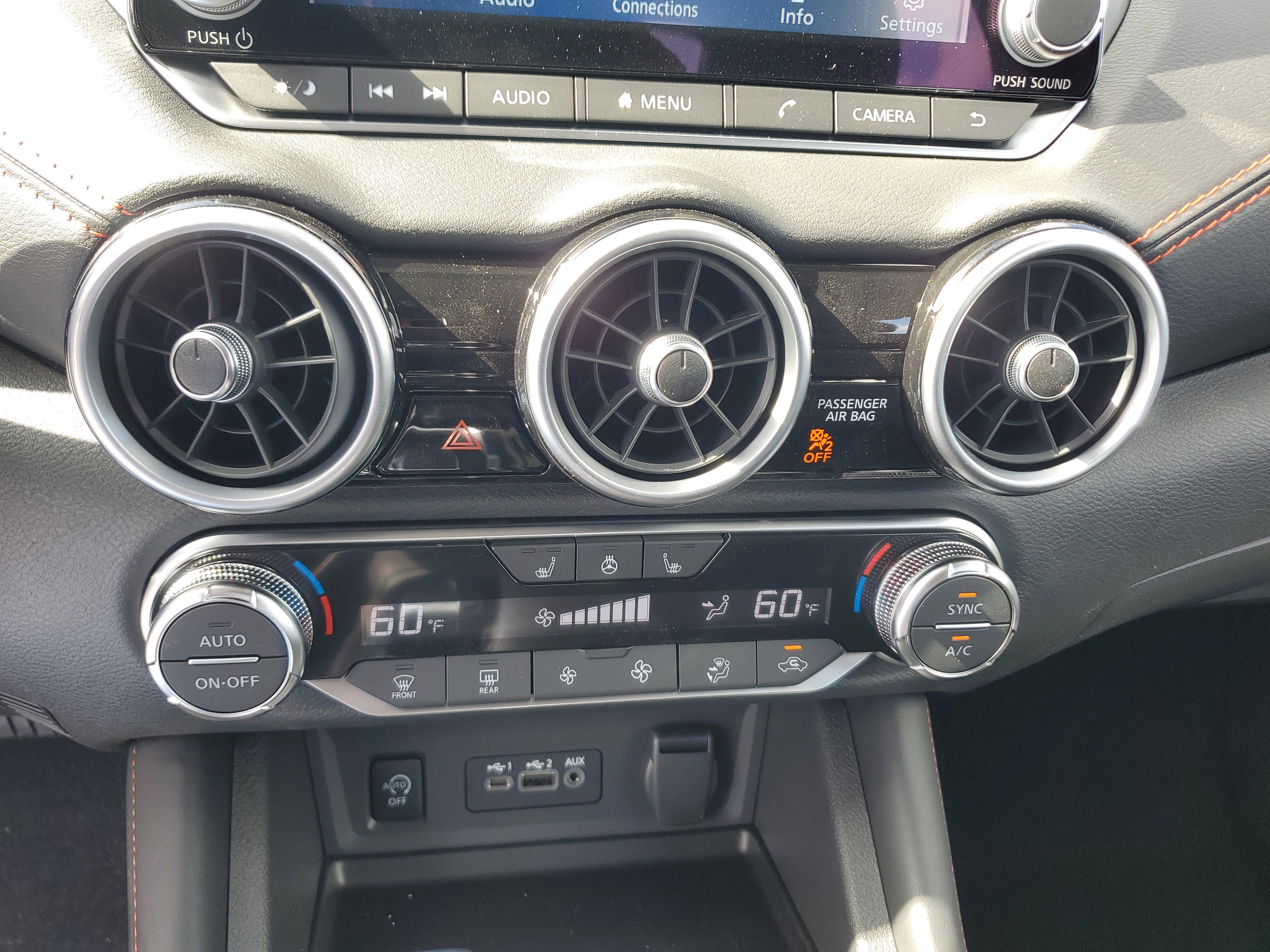 New 2025 Nissan Sentra SR w/ SR Premium Package FWD image 24
