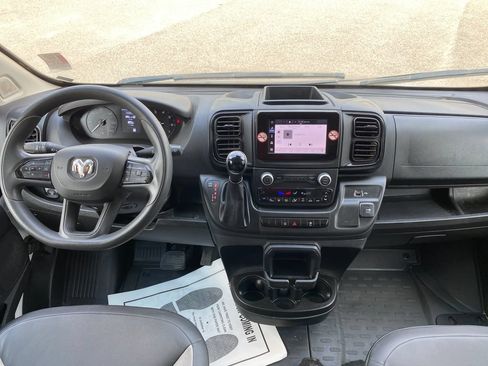 Used 2025 RAM ProMaster 2500 w/ Convenience Group FWD image 13