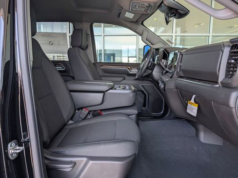 New 2025 Chevrolet Silverado 2500 LT w/ Convenience Package image 30