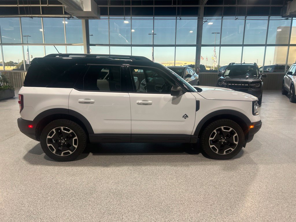Used 2023 Ford Bronco Sport Outer Banks AWD/4WD image 4