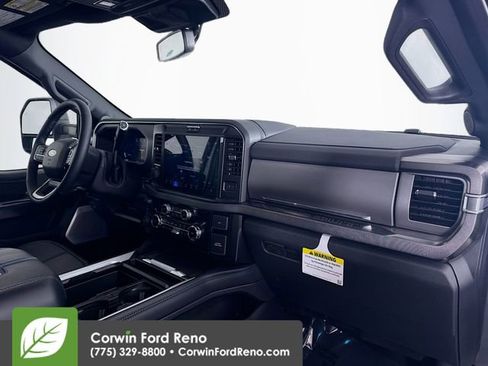 New 2025 Ford F450 Platinum w/ FX4 Off-Road Package image 32