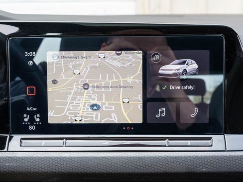 Used 2024 Volkswagen GTI SE image 19