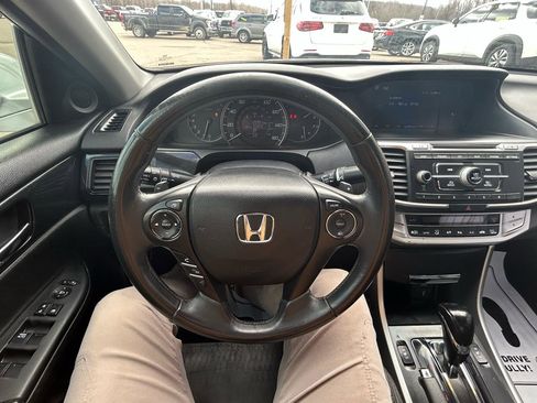 Used 2013 Honda Accord Sport image 29