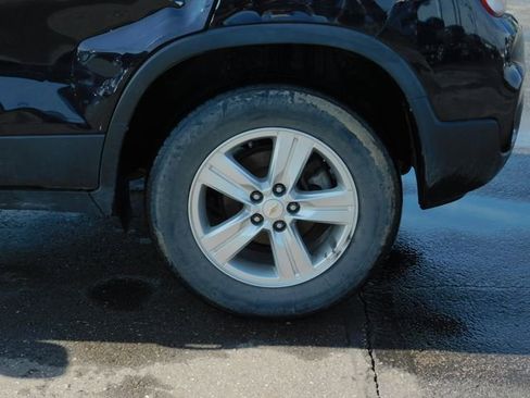 Used 2021 Chevrolet Trax LT w/ LT Convenience Package image 12