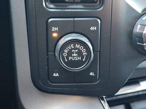 Used 2022 Ford F150 Lariat w/ Equipment Group 502A High image 19