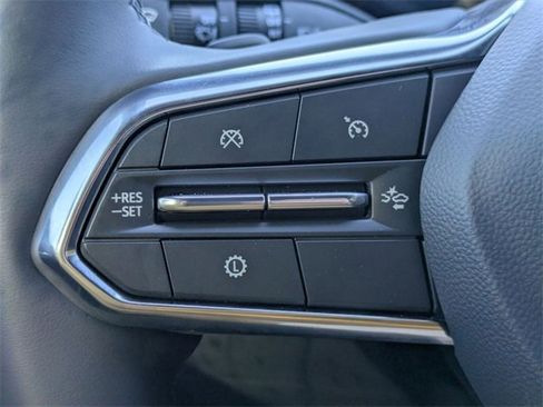 New 2026 Chevrolet Equinox LT image 12