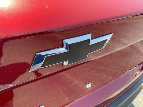 Certified 2024 Chevrolet Trax RS FWD image 29